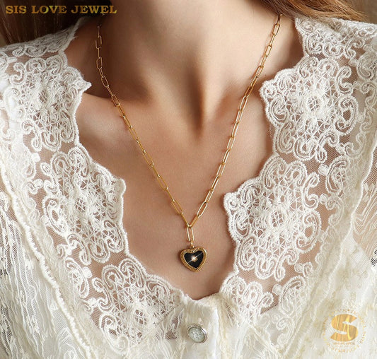 Stylish Paperclip Love Pendant Necklace N085