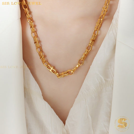 Luxe Chain Adornment Necklace N091