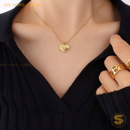 Snake Chain Love Pendant Necklace N127