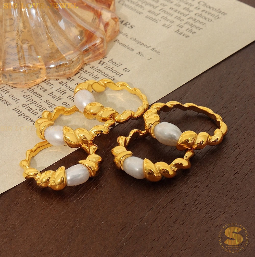 Freshwater Pearl Ring R081