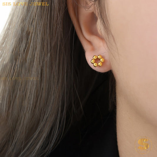 Dainty Beaded Flower Studs S007