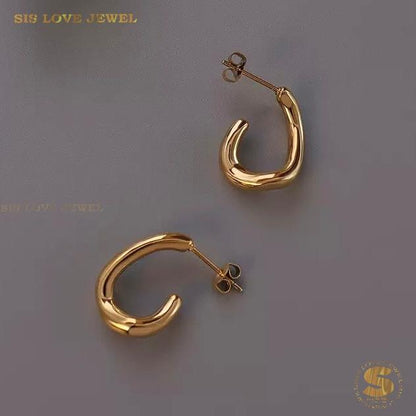 Chic 18K Gold C-Hoop Earrings S055