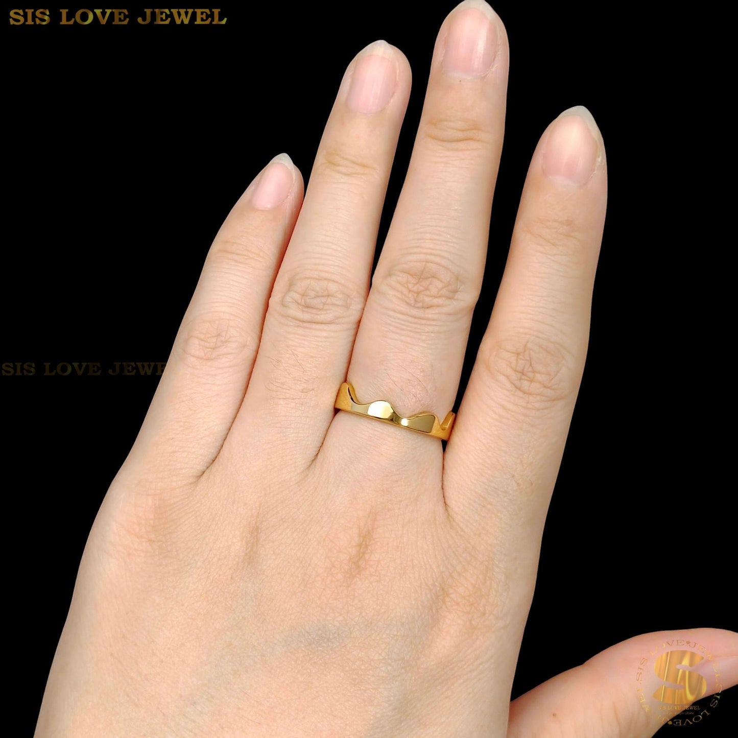 Crown Adjustable Ring  R122