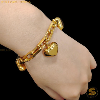 Chunky Heart Charm Gold Bracelet B266