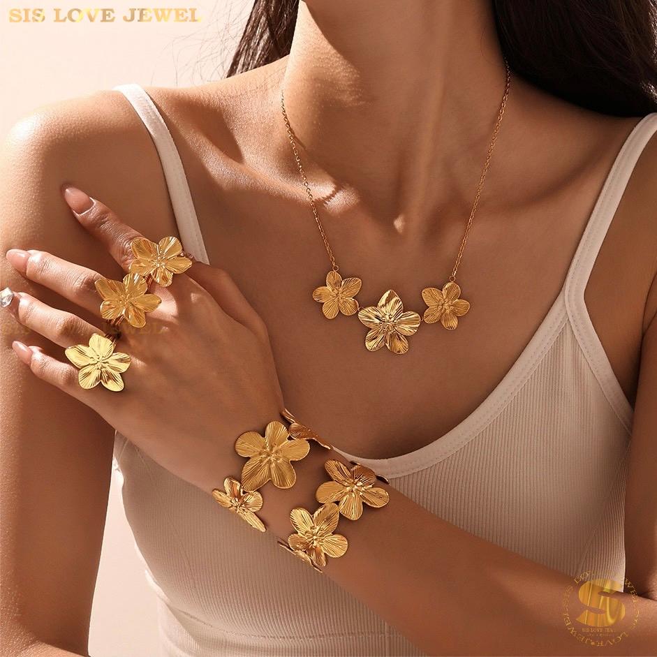 Big Flowers Adjustable Open Bangle H159