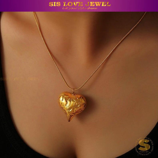 Chubby Love Pendant Necklace N115