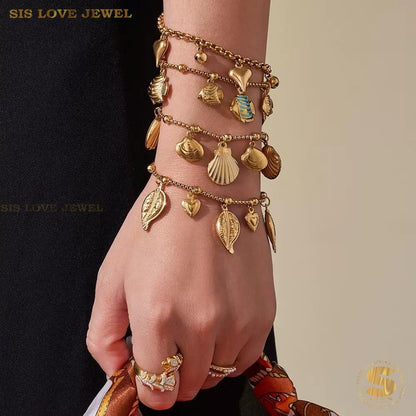 Sweet 18K Gold Heart Bell Bracelet B250