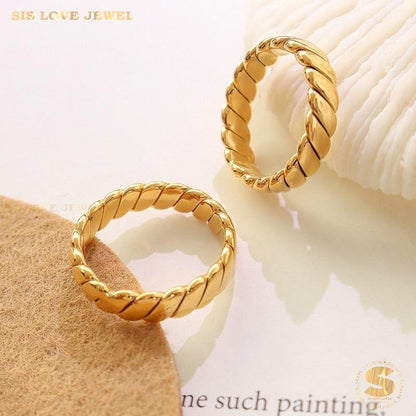 Simple Gold Plated Ring R020