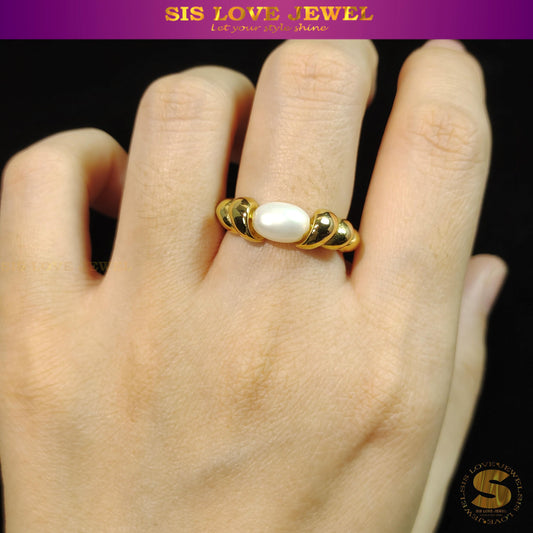 Freshwater Pearl Ring R081
