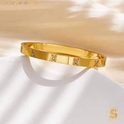 Intertwined Souls Bangle H105