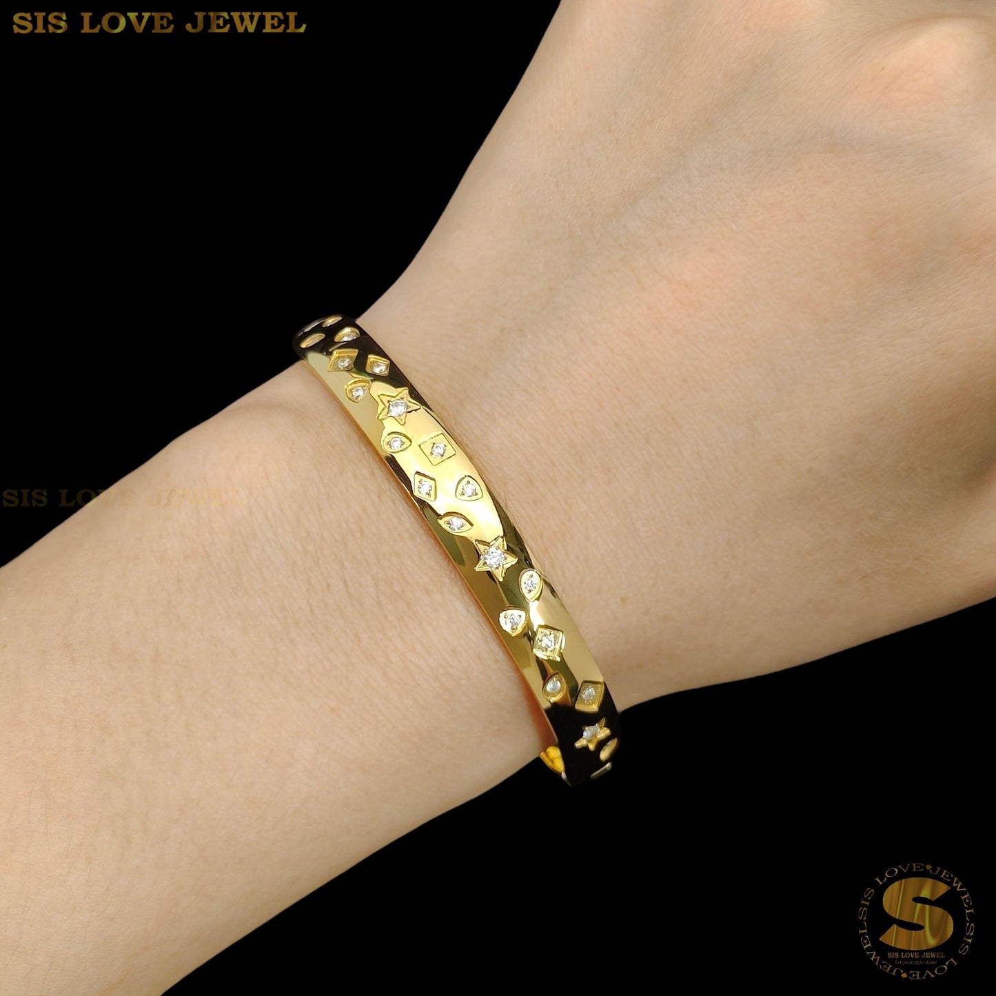 Elegant Zirconia Oval Bangle H155