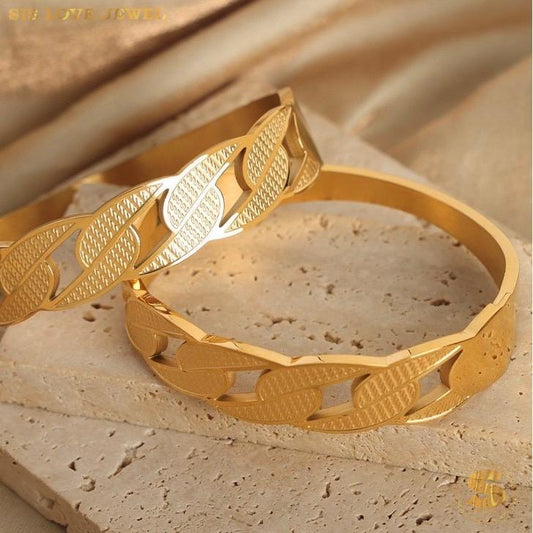 Thick Oval Radiant Twist Bangle H133