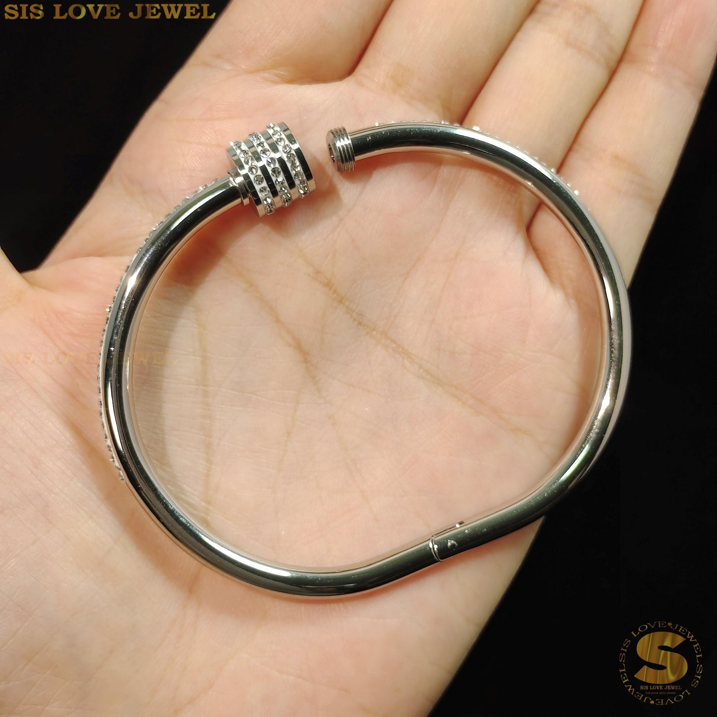 Silver Color Shiny Oval Bangle H090