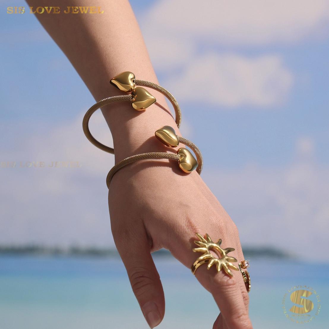 Love Adjustable Bracelet H175