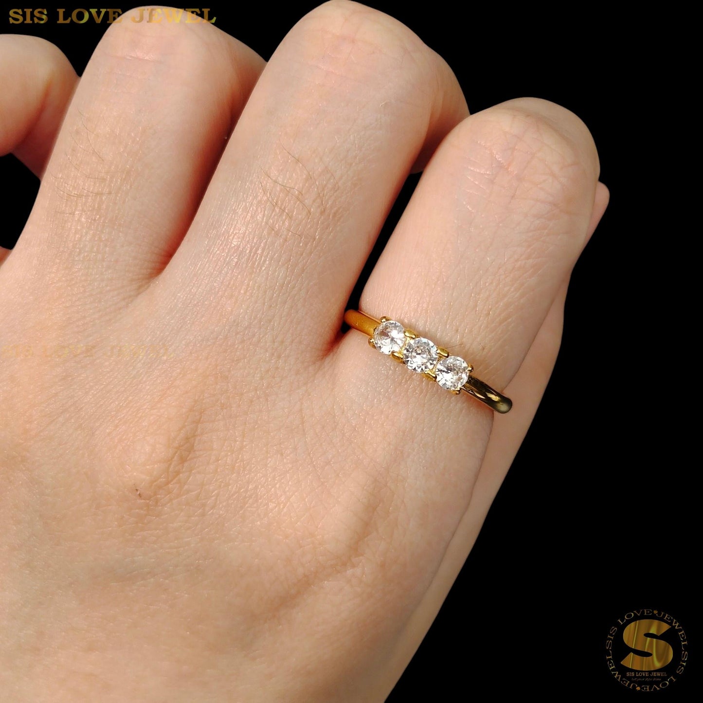 Zirconia Adjustable Ring R129