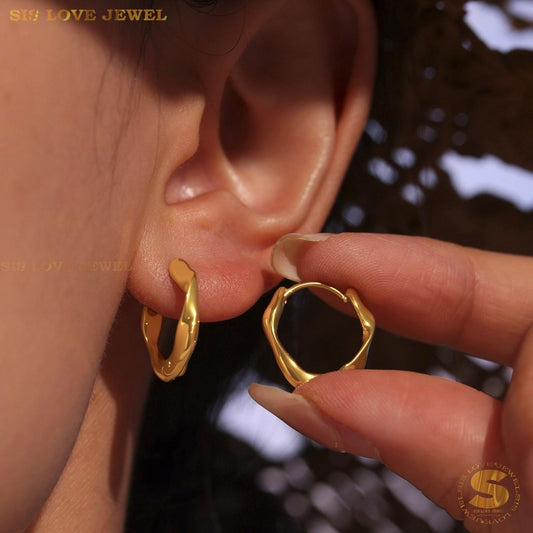 Chic 18K Gold Irregular Hoop Earrings S053