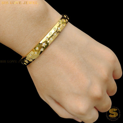 Elegant Zirconia Oval Bangle H155