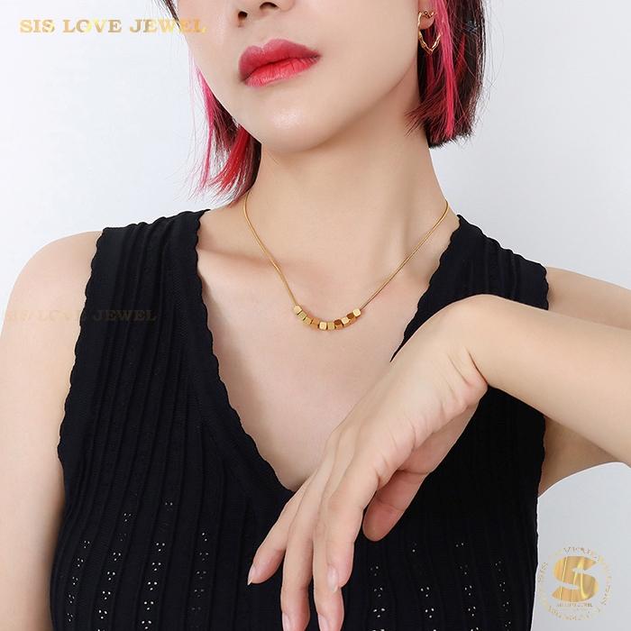 Geometric Cube Pendant Necklace N058