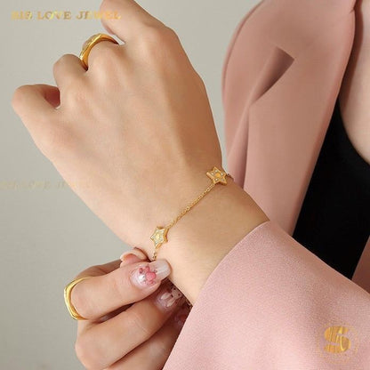 3 Star Zirconia Bracelet B136