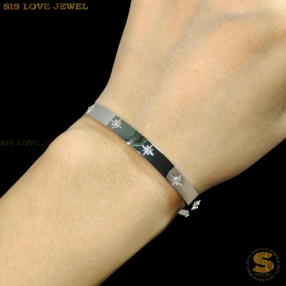 Silver Color Cubic Zirconia Star Bangle H047