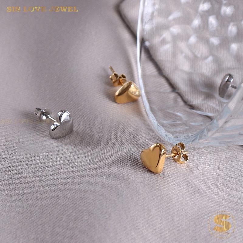 Dainty Puffy Heart Studs S040