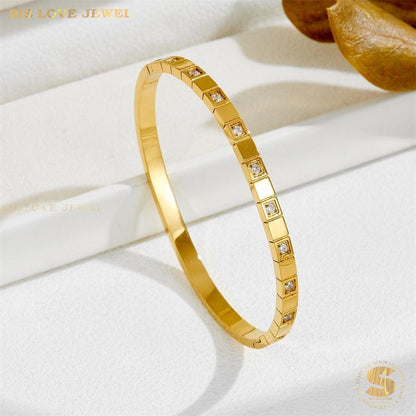 Honey Zirconia Bangle H033 Gold