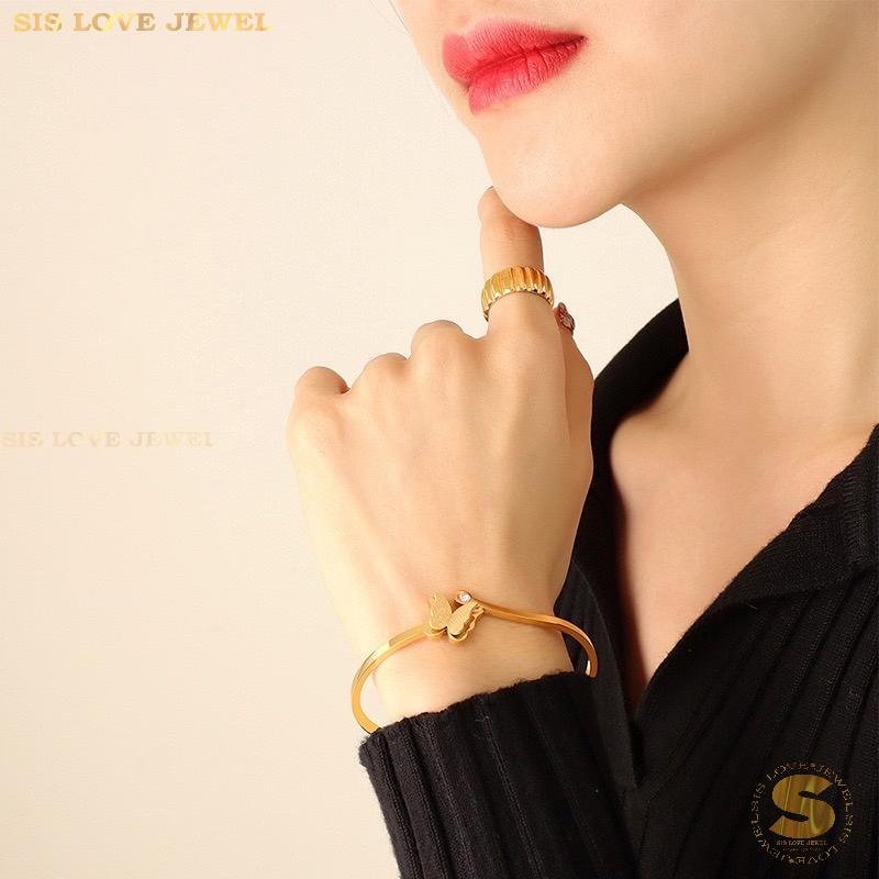 Butterfly Oval Bangle H017