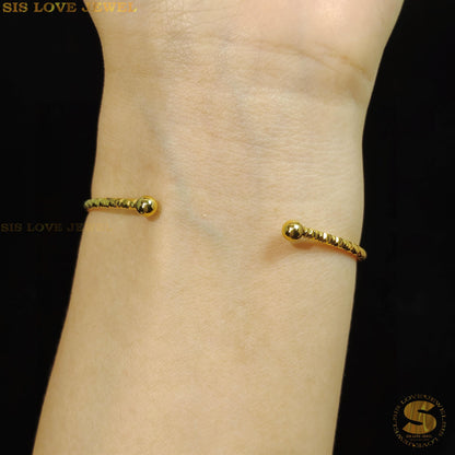 Delicate Touch Gold Bangle H107