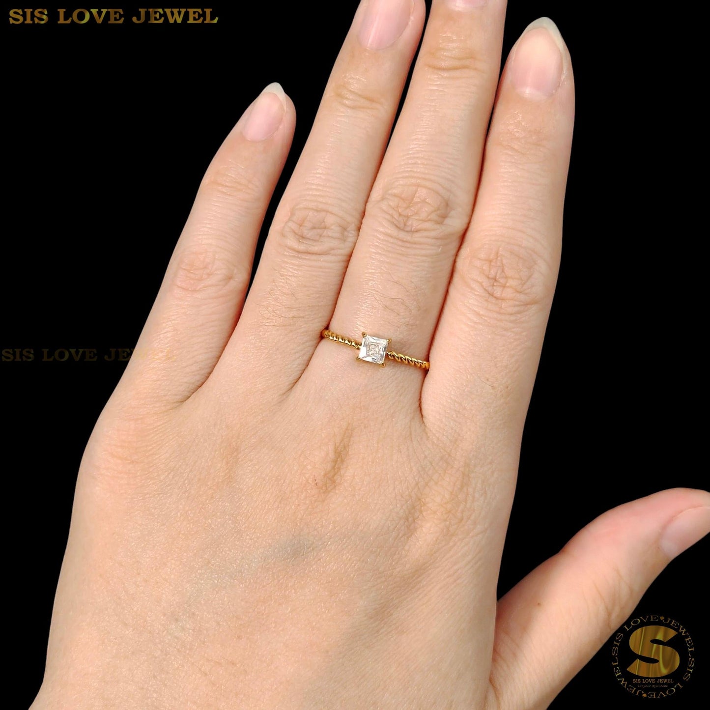 Diamond Zirconia Ring R124