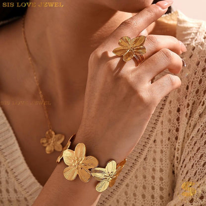 Big Flowers Adjustable Open Bangle H159