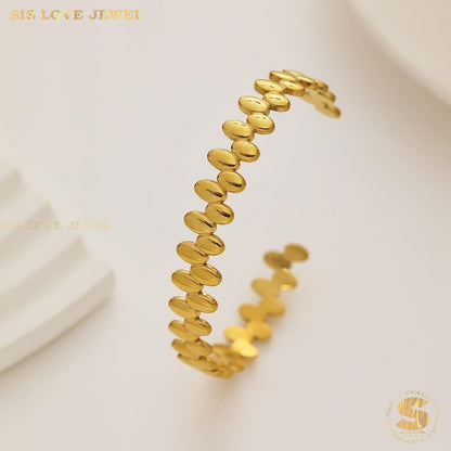 Gleaming Grace Adjustable Bangle H141