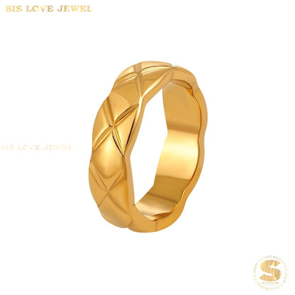 Knot of Love Ring R037