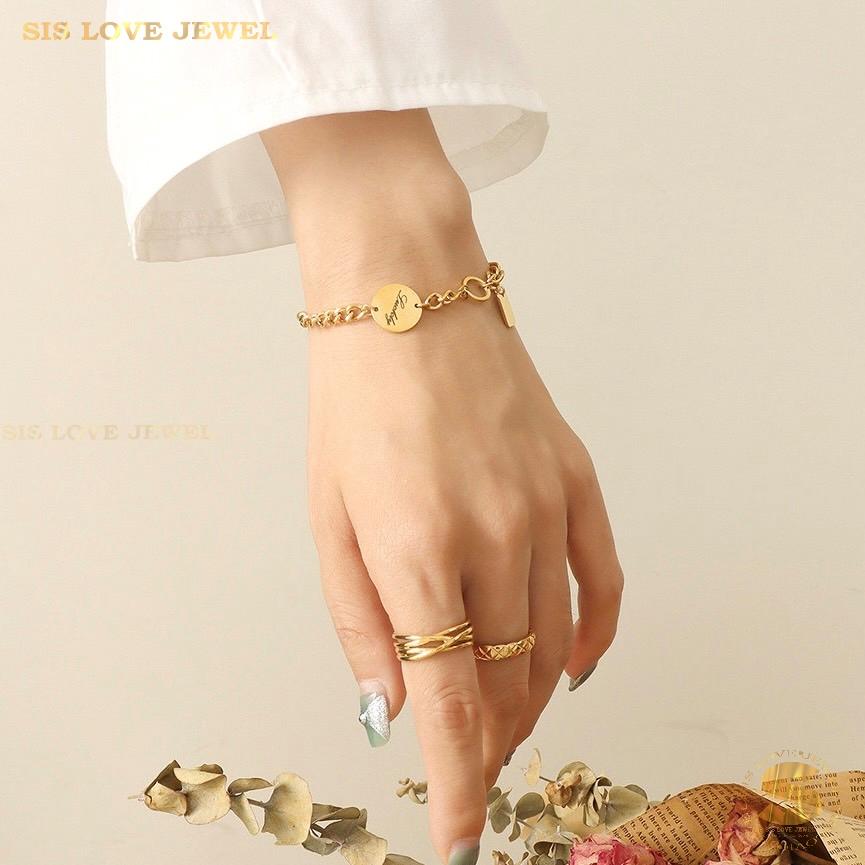Lucky Round Card Bracelet B015