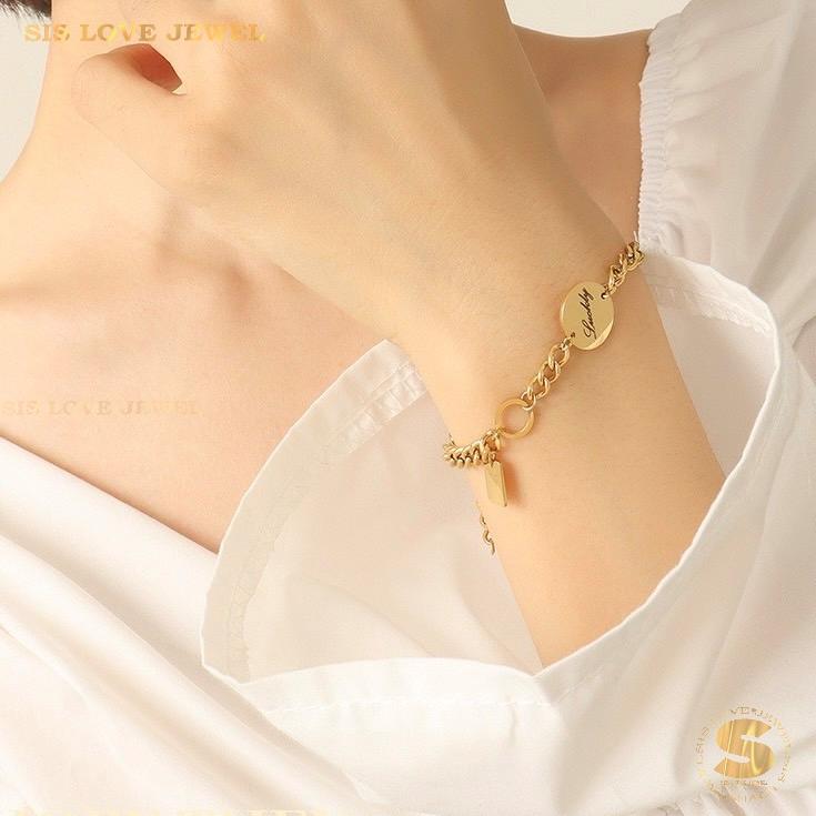 Lucky Round Card Bracelet B015