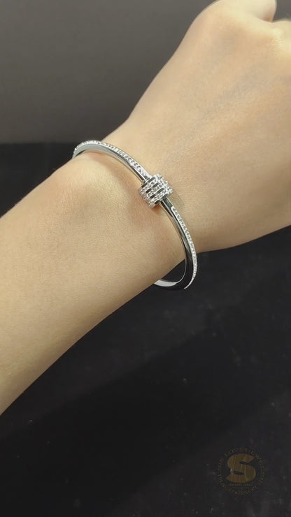 Silver Color Shiny Oval Bangle H090