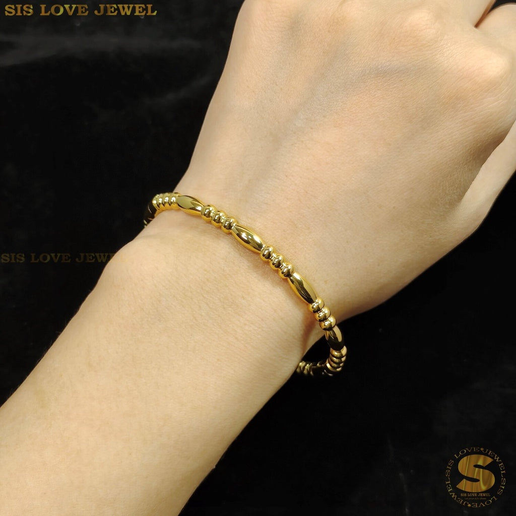 Minimalist Oval Bangle H095