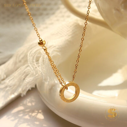 Roman Ring Pendant Necklace N054