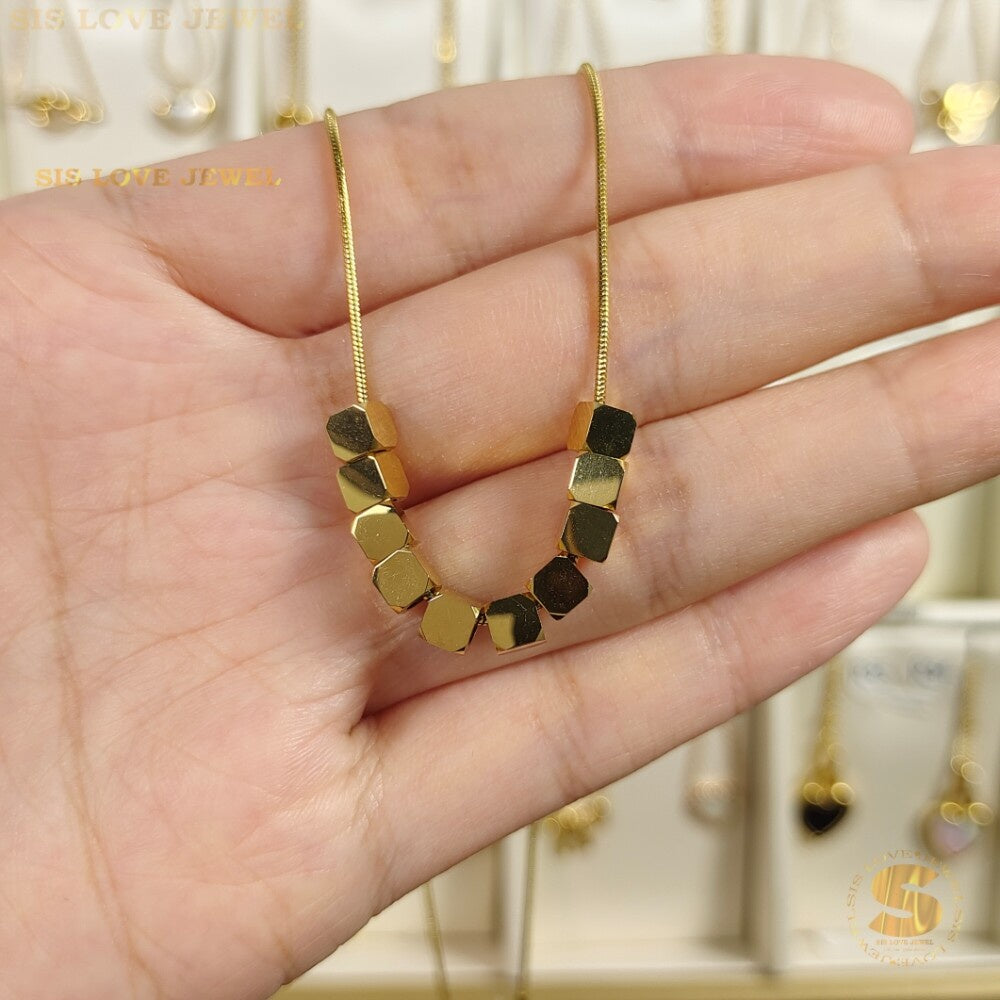 Cube Pendant Necklace N058