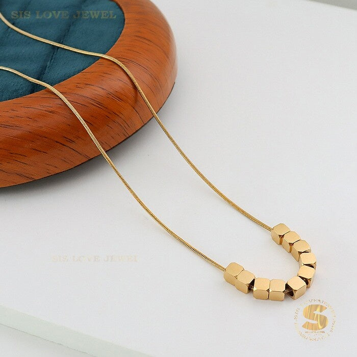 Cube Pendant Necklace N058