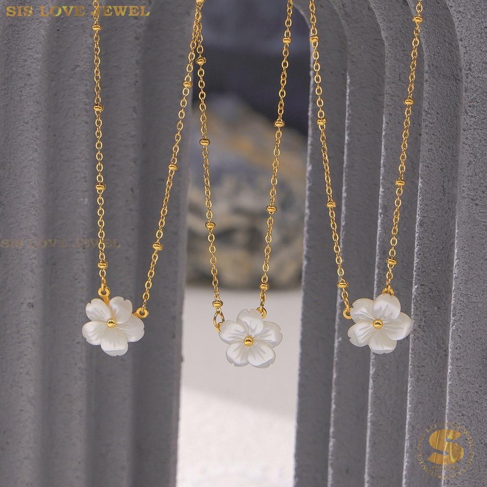 White Flower Shell Necklace N118